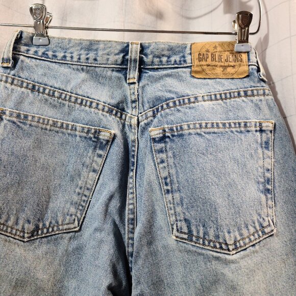 Ladies GAP Blue Jeans, Size 6 regular, Classic Fit - Picture 6 of 12